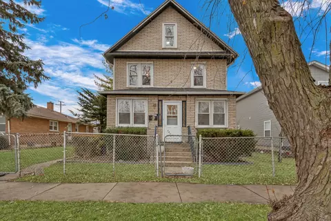 742 S Jackson St, Waukegan, IL 60085