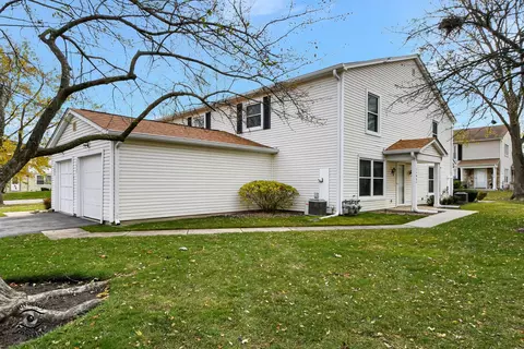 1193 E Barberry Ln #1193, Palatine, IL 60074