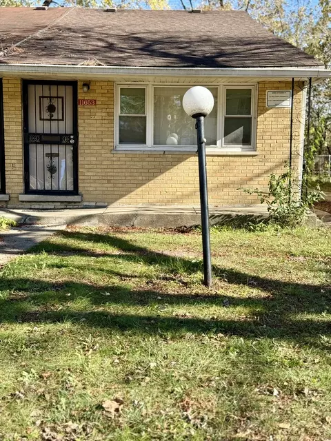 11653 S Peoria St, Chicago, IL 60643