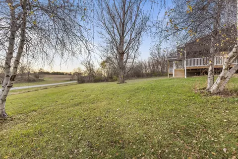 6664 E Winneshiek Rd, Ridott, IL 61067 photo 6