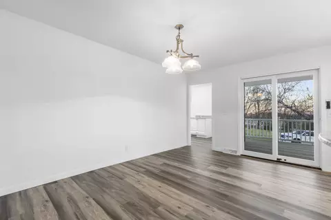 6664 E Winneshiek Rd, Ridott, IL 61067 photo 15