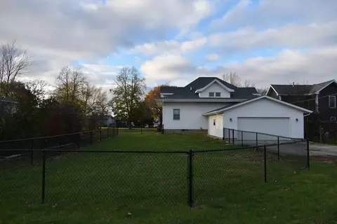 Exterior - 305 Church St, Benson, IL 61516 photo 2 of 2