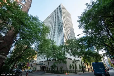 1 E Scott St #1505, Chicago, IL 60610
