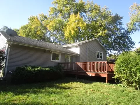 Exterior - 4608 W Ramble Rd, Mchenry, IL 60050 photo 2 of 3