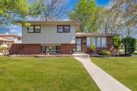 14753 Clifton Park Ave, Midlothian, IL 60445