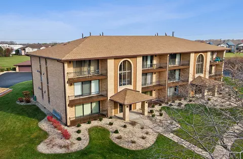 16001 Eagle Ridge Dr #1N, Tinley Park, IL 60477