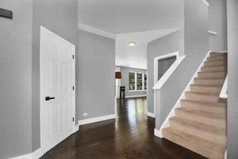 Entry Way - Undisclosed, Lockport, IL 60441 photo 1 of 2