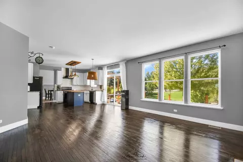 Living - Undisclosed, Lockport, IL 60441 photo 3 of 3
