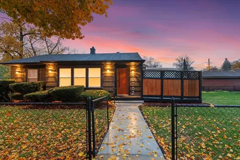 10702 S Albany Ave, Chicago, IL 60655