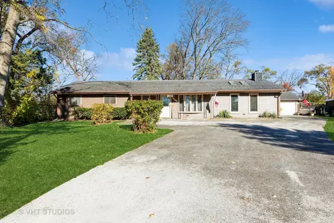 16511 Robinhood Dr, Orland Park, IL 60462