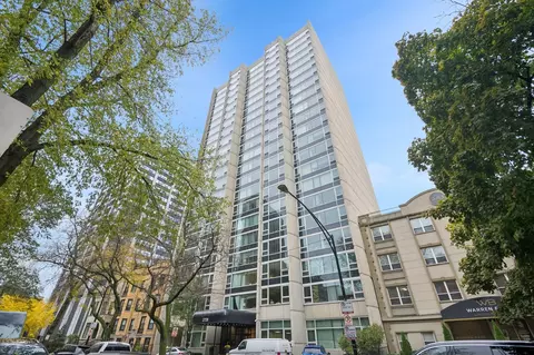 2728 N Hampden Ct #1807, Chicago, IL 60614
