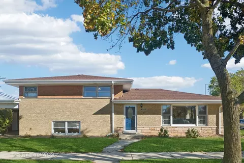 8401 Le Claire Ave, Skokie, IL 60077