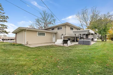 Exterior - 163 E Devon Ave, Bartlett, IL 60103 photo 3 of 7