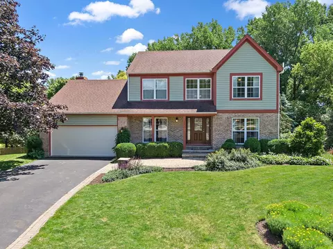 1372 Crabapple Ct, Batavia, IL 60510