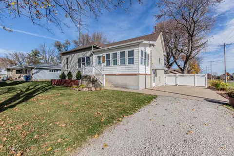 335 S Hennepin Ave, Ladd, IL 61329