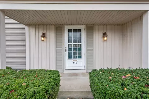 Exterior - 715 W Paddock Dr, Wheeling, IL 60090 photo 2 of 4