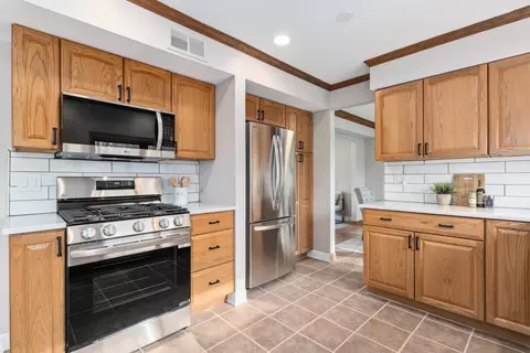 Kitchen - 715 W Paddock Dr, Wheeling, IL 60090 photo 1 of 3