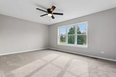 Other - 715 W Paddock Dr, Wheeling, IL 60090 photo 4 of 5