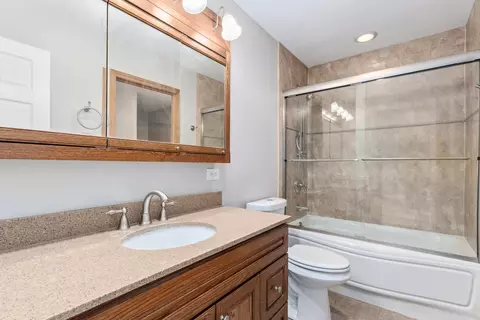 Bath - 715 W Paddock Dr, Wheeling, IL 60090 photo 1 of 2