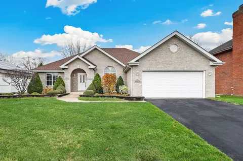 18313 Country Ln, Lansing, IL 60438