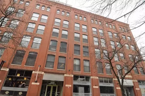 225 W Huron St #616, Chicago, IL 60654