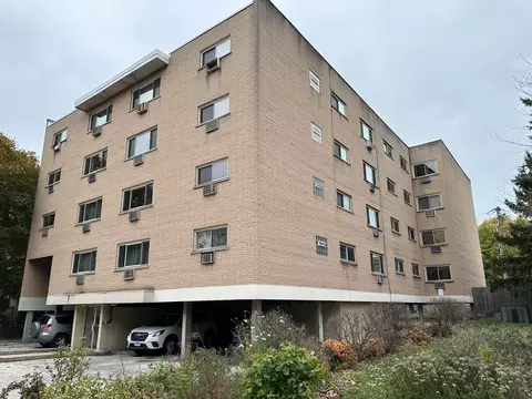 4939 S Dorchester Ave #3H, Chicago, IL 60615