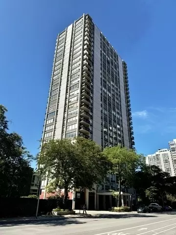 1355 N Sandburg Ter #2609D, Chicago, IL 60610