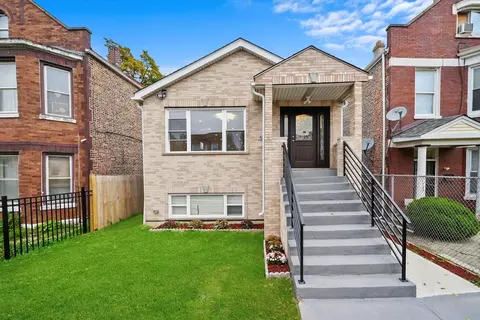 4208 W Cullerton St, Chicago, IL 60623
