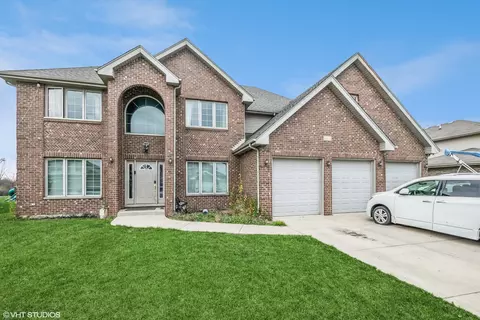 3824 Castle Connor Dr, Richton Park, IL 60471