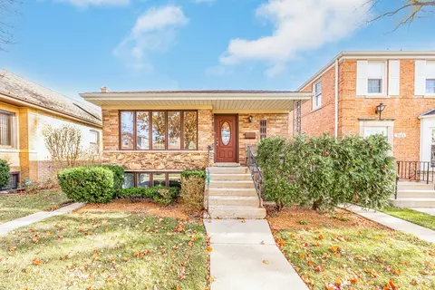 5105 N Rutherford Ave, Chicago, IL 60656