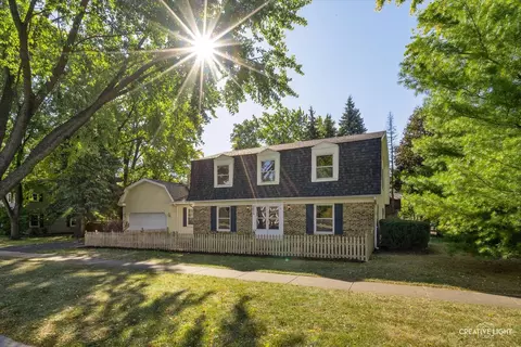 2018 Williamsburg Ave, Geneva, IL 60134