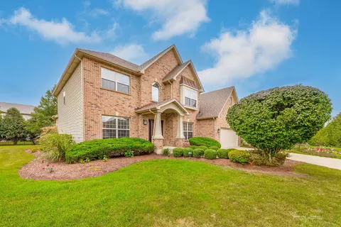 25711 Meadowland Cir, Plainfield, IL 60585