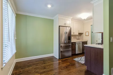 Kitchen - 1068 Shermer Rd, Glenview, IL 60025 photo 2 of 2