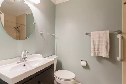 Bath - 1068 Shermer Rd, Glenview, IL 60025 photo 1 of 1