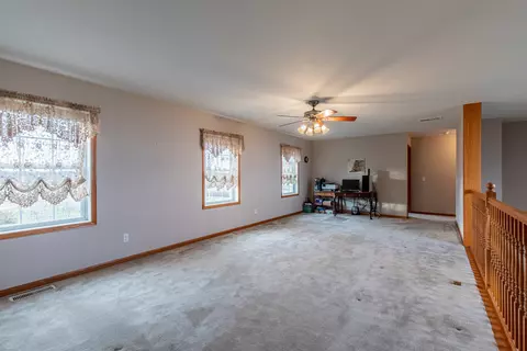 4227 E 4th Rd, Mendota, IL 61342 photo 16