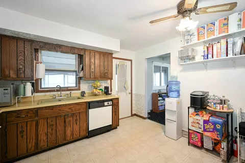 108 Heritage Dr, Minooka, IL 60447 photo 9