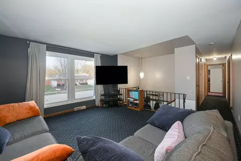 108 Heritage Dr, Minooka, IL 60447 photo 4