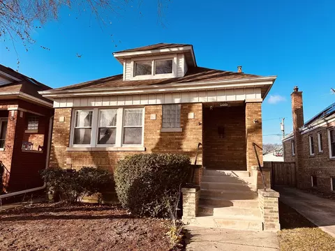 4932 N Meade Ave, Chicago, IL 60630