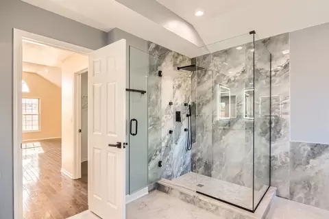 Bath - 3670 White Deer Dr, Algonquin, IL 60102 photo 3 of 8
