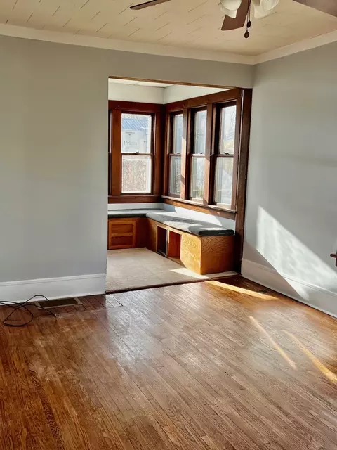 Living - 514 E Chamberlin St, Dixon, IL 61021 photo 2 of 2
