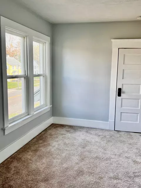 Bedroom - 514 E Chamberlin St, Dixon, IL 61021 photo 2 of 2
