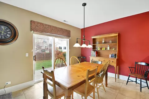 2964 Falling Waters Ln, Lindenhurst, IL 60046 photo 7