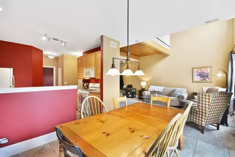 2964 Falling Waters Ln, Lindenhurst, IL 60046 photo 9