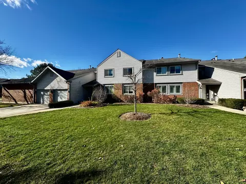 123 Morningside Ln E #0, Buffalo Grove, IL 60089