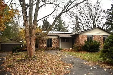 501 Grobe Rd, Sterling, IL 61081