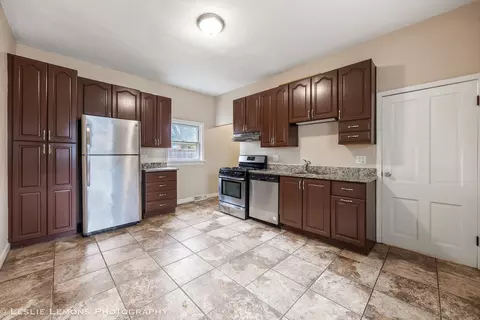 424 E Park Ave, Aurora, IL 60505 photo 11