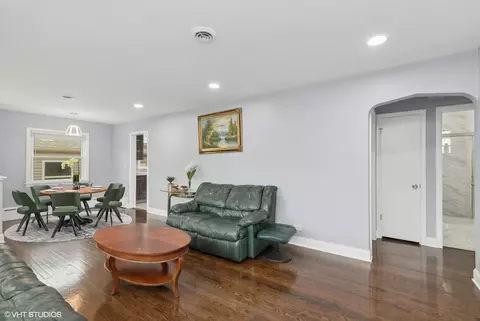 2170 Douglas Ave, Des Plaines, IL 60018 photo 6