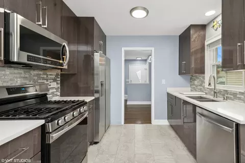 2170 Douglas Ave, Des Plaines, IL 60018 photo 7