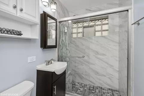 2170 Douglas Ave, Des Plaines, IL 60018 photo 15