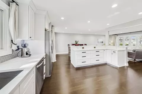 Kitchen - 389 Dulles Rd, Des Plaines, IL 60016 photo 3 of 3